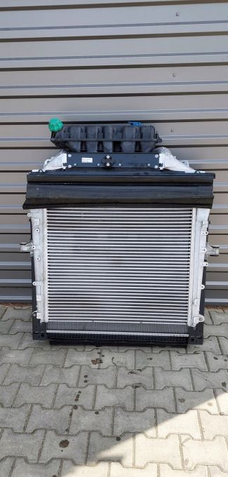 MAN TGS TG3 NOWY MODEL CHŁODNICA CHŁODNICE KOMPLET - Radiators - Kravas automašīna: foto 2 MAN TGS TG3 NOWY MODEL CHŁODNICA CHŁODNICE KOMPLET - Radiators - Kravas automašīna: foto 2