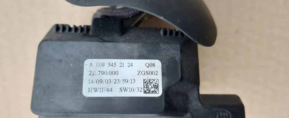 MERCEDES ACTROS MP4 MANETKA ZMIANY BIEGÓW - Pārnesumu svira - Kravas automašīna: foto 2 MERCEDES ACTROS MP4 MANETKA ZMIANY BIEGÓW - Pārnesumu svira - Kravas automašīna: foto 2