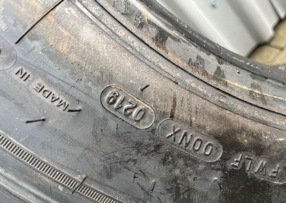 NOWA Opona Michelin X Multi 215/75R 17.5” - Riepa - Kravas automašīna: foto 5 NOWA Opona Michelin X Multi 215/75R 17.5” - Riepa - Kravas automašīna: foto 5