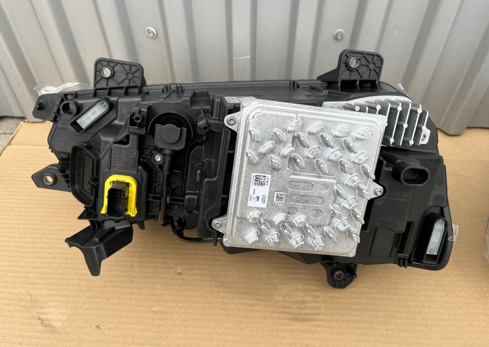 NOWE lampy LED DAF XG XG+ XF reflektor oryginał lampa NOWA - Gaismas/ Apgaismojums - Kravas automašīna: foto 5 NOWE lampy LED DAF XG XG+ XF reflektor oryginał lampa NOWA - Gaismas/ Apgaismojums - Kravas automašīna: foto 5