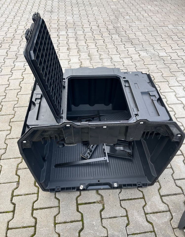 NOWY schowek wewnętrzny DAF XG+ skrzynka box - Kabīne un interjers - Kravas automašīna: foto 1 NOWY schowek wewnętrzny DAF XG+ skrzynka box - Kabīne un interjers - Kravas automašīna: foto 1