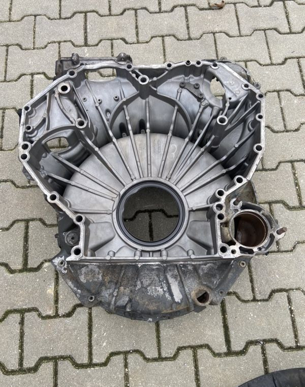 Sajūga grozs - Kravas automašīna Obudowa sprzęgła Scania R V8 2334555 skrzyni biegów rozrządu: foto 1