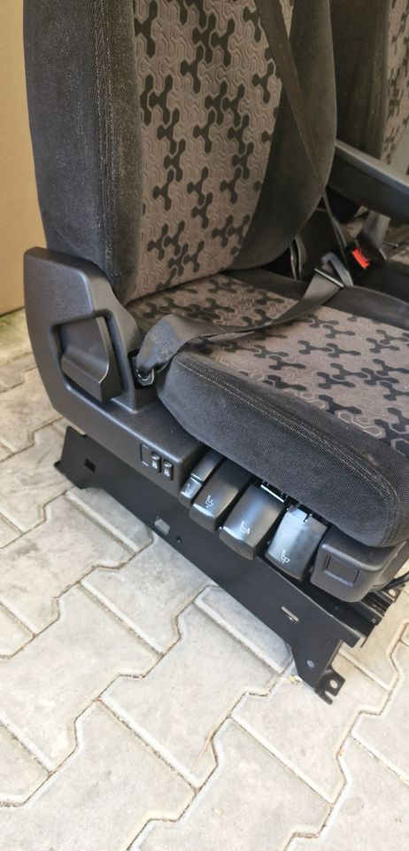 SCANIA R S FOTEL FOTELE KOMPLET - Sēdeklis - Kravas automašīna: foto 3 SCANIA R S FOTEL FOTELE KOMPLET - Sēdeklis - Kravas automašīna: foto 3