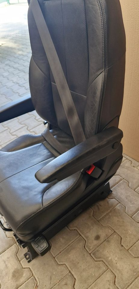 SCANIA R S FOTEL PASAŻERA FULL OPCJA SKÓRA - Sēdeklis - Kravas automašīna: foto 3 SCANIA R S FOTEL PASAŻERA FULL OPCJA SKÓRA - Sēdeklis - Kravas automašīna: foto 3