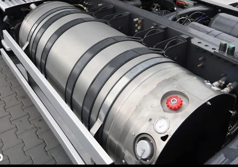 SCANIA R S ZBIORNIK LNG - Degvielas tvertne: foto 1 SCANIA R S ZBIORNIK LNG - Degvielas tvertne: foto 1