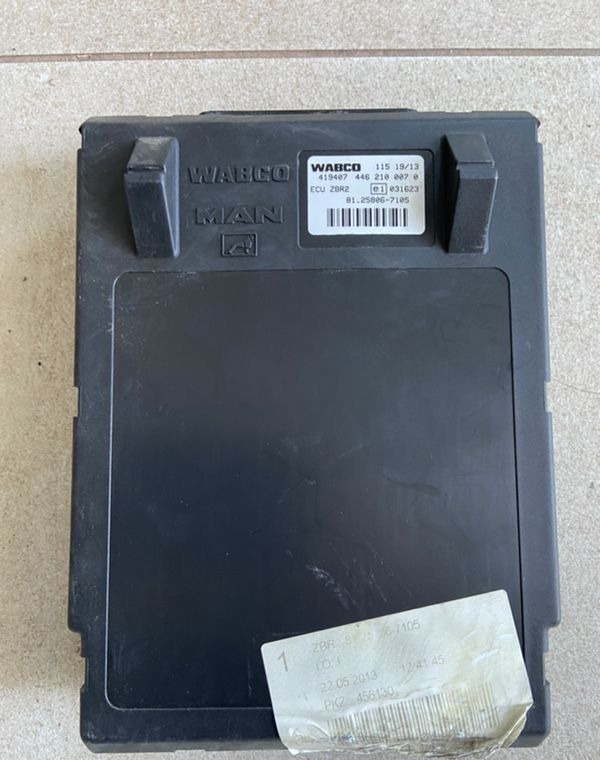 Sterownik ZBR 2 MAN TGX TGS euro 6 komputer - Elektroniskais vadības bloks (ECU) - Kravas automašīna: foto 1 Sterownik ZBR 2 MAN TGX TGS euro 6 komputer - Elektroniskais vadības bloks (ECU) - Kravas automašīna: foto 1