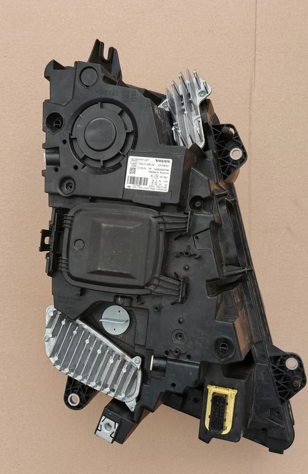 VOLVO FH4 LAMPA PRZEDNIA LEWA H7 2024r 24159327 - Tuvās gaismas - Kravas automašīna: foto 2 VOLVO FH4 LAMPA PRZEDNIA LEWA H7 2024r 24159327 - Tuvās gaismas - Kravas automašīna: foto 2