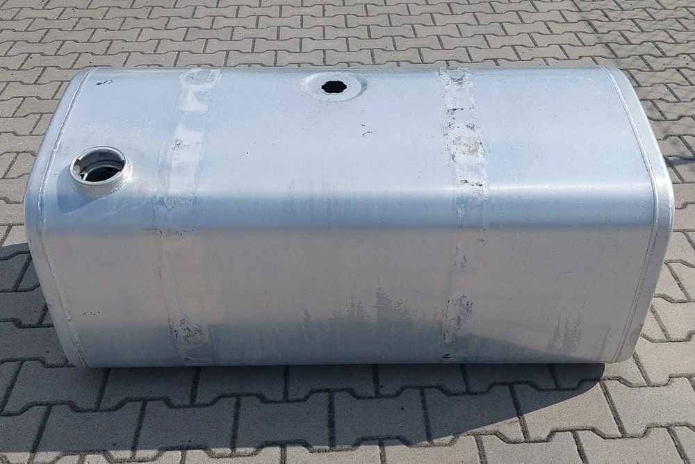 ZBIORNIK PALIWA VOLVO RENAULT 110CM - Degvielas tvertne - Kravas automašīna: foto 1 ZBIORNIK PALIWA VOLVO RENAULT 110CM - Degvielas tvertne - Kravas automašīna: foto 1