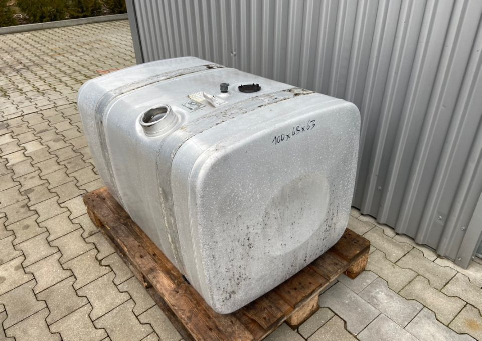 Zbiornik paliwa MAN TGX TGS 375 litrów bak - Degvielas sistēma - Kravas automašīna: foto 2 Zbiornik paliwa MAN TGX TGS 375 litrów bak - Degvielas sistēma - Kravas automašīna: foto 2