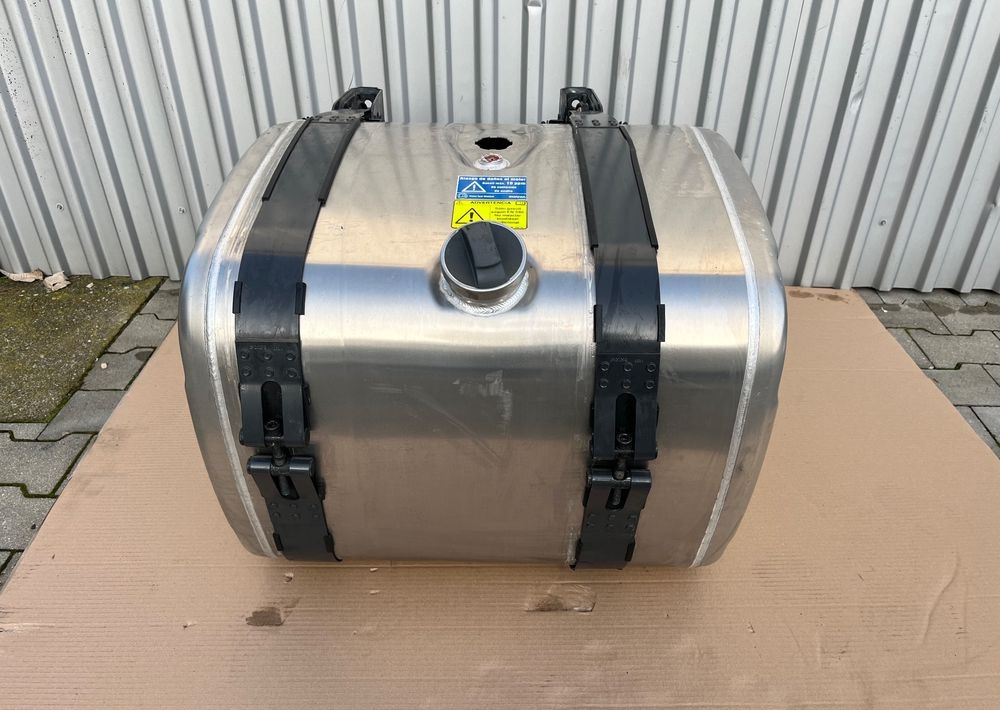 Zbiornik paliwa Scania R S 230 L kompletny 2600651 bak NGS NGR - Degvielas sistēma - Kravas automašīna: foto 1 Zbiornik paliwa Scania R S 230 L kompletny 2600651 bak NGS NGR - Degvielas sistēma - Kravas automašīna: foto 1