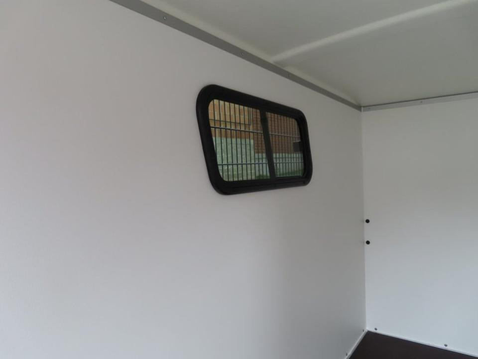 Böckmann KT 2513/135 PKW-Anhänger Kofferanhänger Fenster 100km/h - Auto piekabe: foto 5 Böckmann KT 2513/135 PKW-Anhänger Kofferanhänger Fenster 100km/h - Auto piekabe: foto 5