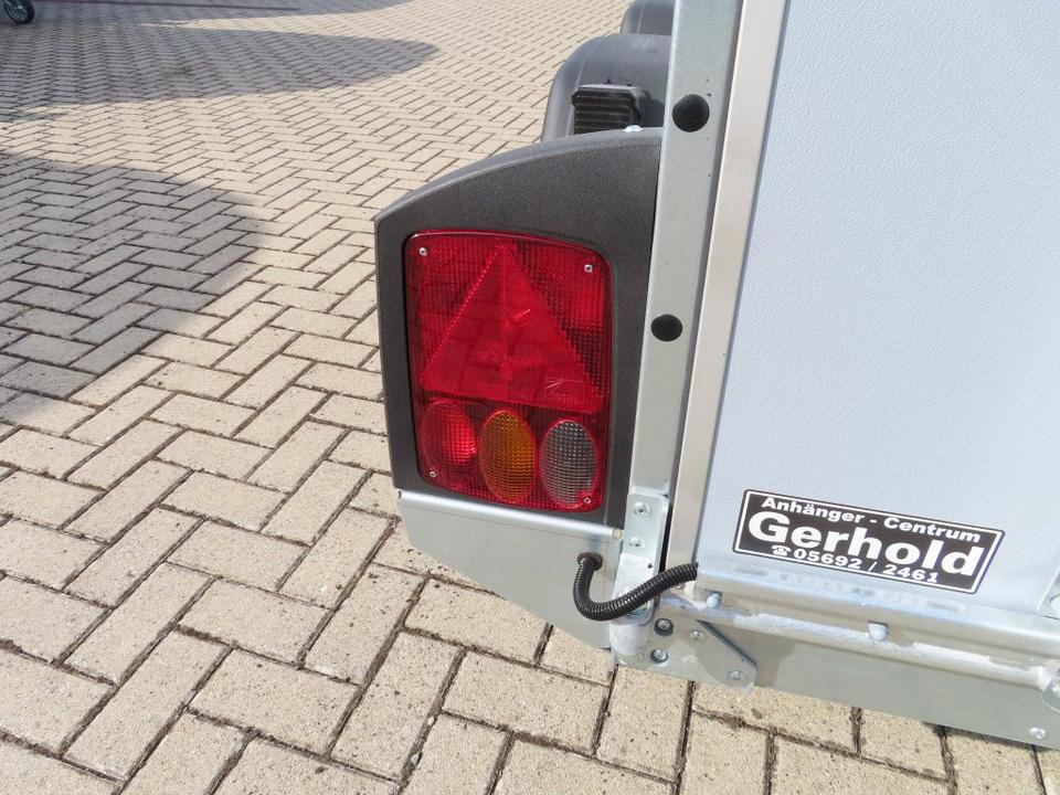 Piekabe slēgtā virsbūve Böckmann PKW-Anhänger,Koffer, Tür-Rampekombination, 2,0 to. 100 k: foto 18 Piekabe slēgtā virsbūve Böckmann PKW-Anhänger,Koffer, Tür-Rampekombination, 2,0 to. 100 k: foto 18