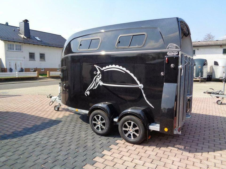 Zirgu piekabe Böckmann, Pferdeanhänger, Grand Master SR, 100 km/h, Videokamera: foto 18 Zirgu piekabe Böckmann, Pferdeanhänger, Grand Master SR, 100 km/h, Videokamera: foto 18