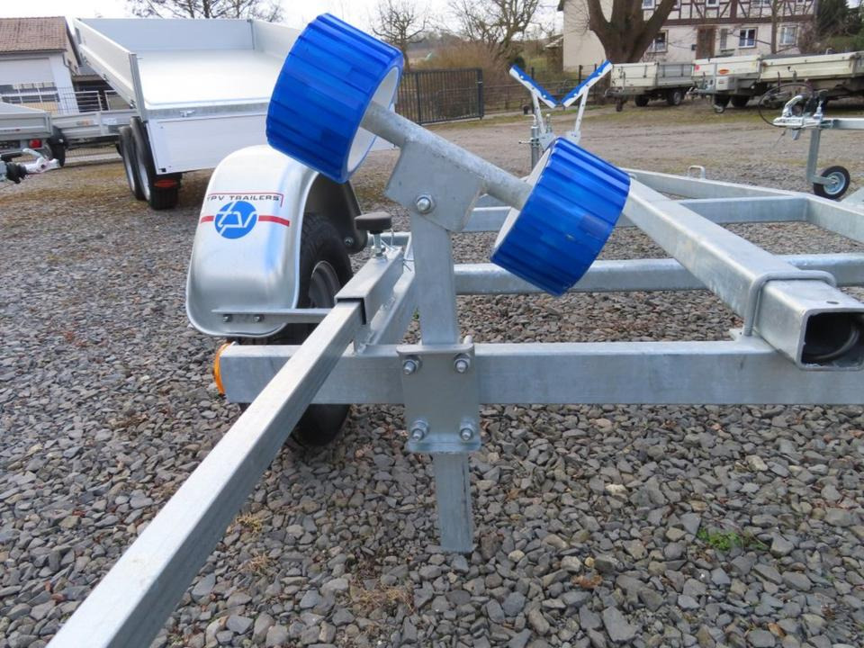 Böckmann, TPV-Bootstrailer, 550 - Laivu piekabe: foto 2 Böckmann, TPV-Bootstrailer, 550 - Laivu piekabe: foto 2