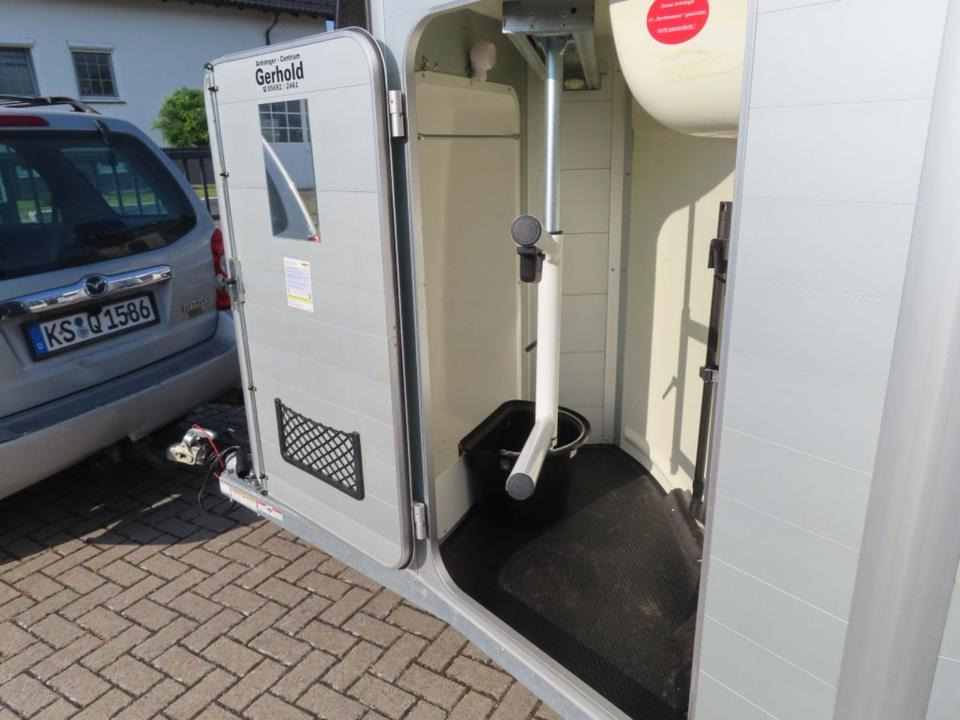 Humbaur,Pferdeanhänger, Xanthos Aero, 2,4 to. SaKa.100 Km/h - Zirgu piekabe: foto 4 Humbaur,Pferdeanhänger, Xanthos Aero, 2,4 to. SaKa.100 Km/h - Zirgu piekabe: foto 4