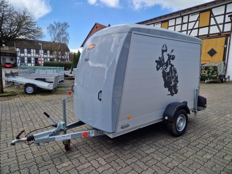Kofferanhänger Motorradanhänger Mietanhänger Umzug Leihanhänger - Motocikla piekabe: foto 1 Kofferanhänger Motorradanhänger Mietanhänger Umzug Leihanhänger - Motocikla piekabe: foto 1
