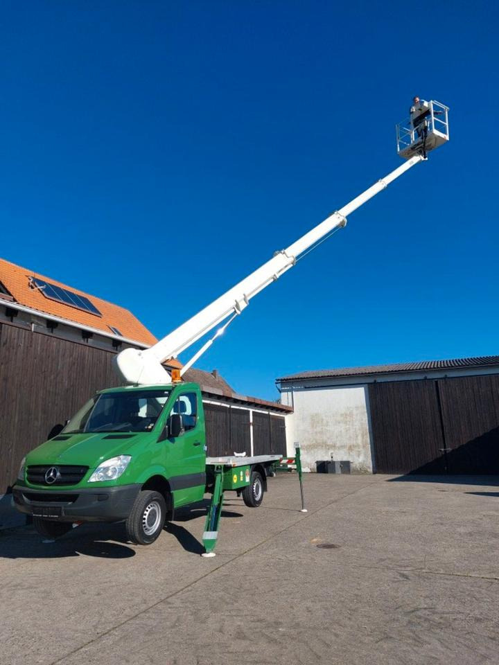 Mercedes Wumag Arbeitsbühne Hubsteiger Hebebühne 3,5t 22m - Autopacēlājs: foto 2 Mercedes Wumag Arbeitsbühne Hubsteiger Hebebühne 3,5t 22m - Autopacēlājs: foto 2