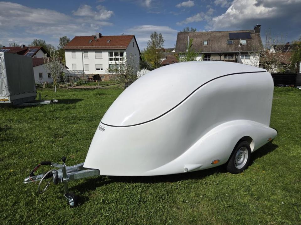 PKW Anhänger Motorrad Geschlossen Kofferanhänger 1000kg 100km/h - Motocikla piekabe: foto 3 PKW Anhänger Motorrad Geschlossen Kofferanhänger 1000kg 100km/h - Motocikla piekabe: foto 3
