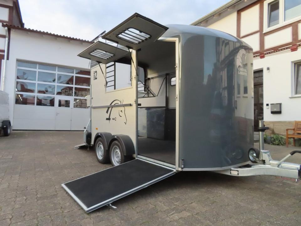 Pferdeanhänger Cheval Liberte MAXI 2 Sattelraum 100 km/h Kamera - Zirgu piekabe: foto 4 Pferdeanhänger Cheval Liberte MAXI 2 Sattelraum 100 km/h Kamera - Zirgu piekabe: foto 4