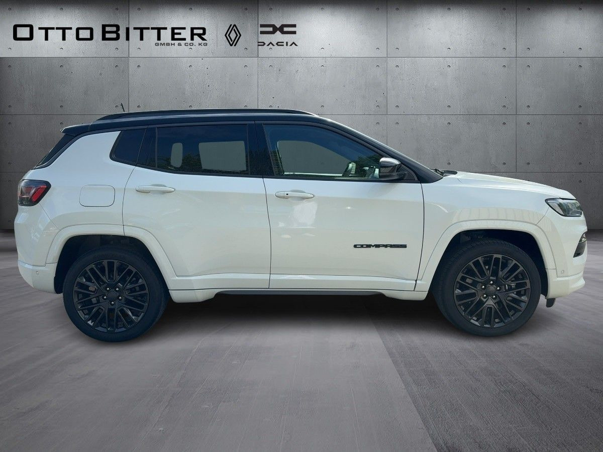 Jeep Compass 1.3 Plug-In Hybrid S ALLRAD LEDER - SUV: foto 5 Jeep Compass 1.3 Plug-In Hybrid S ALLRAD LEDER - SUV: foto 5
