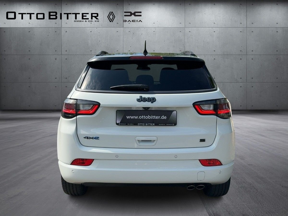 Jeep Compass 1.3 Plug-In Hybrid S ALLRAD LEDER - SUV: foto 3 Jeep Compass 1.3 Plug-In Hybrid S ALLRAD LEDER - SUV: foto 3