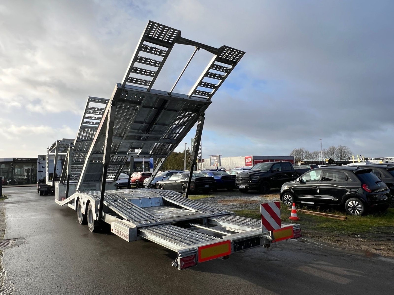 KALEPAR KLP228V6 6er-Autotransporter VDI2700 - Puspiekabe autovedējs: foto 4 KALEPAR KLP228V6 6er-Autotransporter VDI2700 - Puspiekabe autovedējs: foto 4