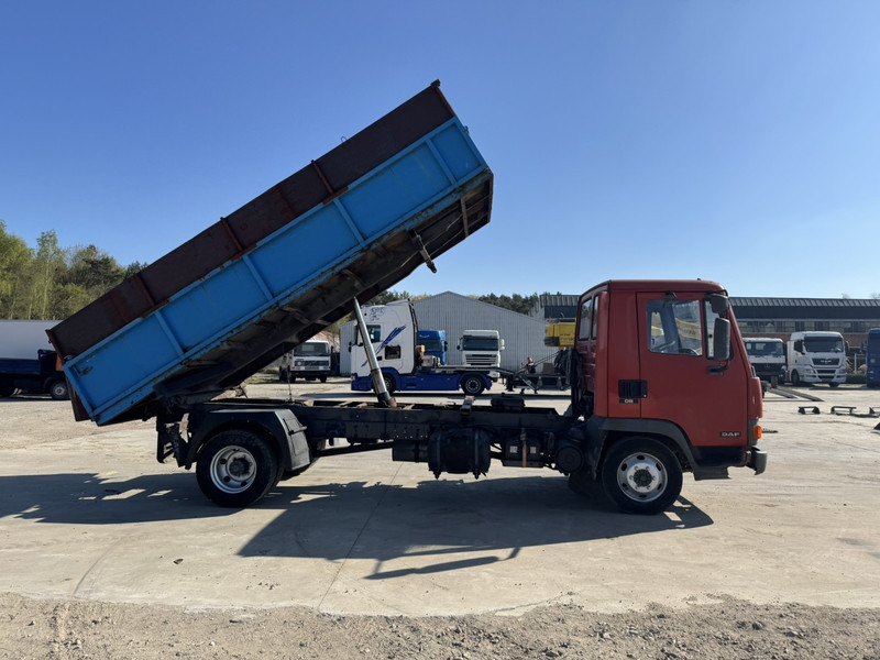DAF 45 ATI 160 (FULL STEEL SUSPENSION / MANUAL PUMP / EURO 2) - Kravas automašīna pašizgāzējs: foto 4 DAF 45 ATI 160 (FULL STEEL SUSPENSION / MANUAL PUMP / EURO 2) - Kravas automašīna pašizgāzējs: foto 4
