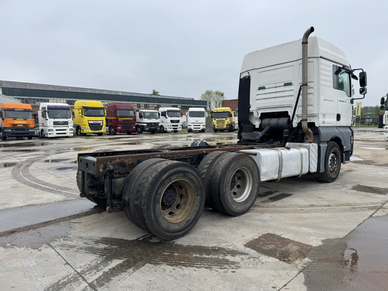 MAN TGA 33.480 (MANUAL GEARBOX / BOITE MANUELLE / 6X4 / CAMION FRANCAIS EN BON ETAT !) - Šasija kravas automašīna: foto 5 MAN TGA 33.480 (MANUAL GEARBOX / BOITE MANUELLE / 6X4 / CAMION FRANCAIS EN BON ETAT !) - Šasija kravas automašīna: foto 5