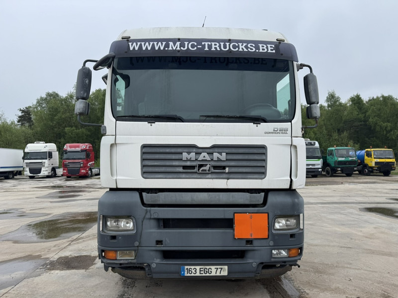MAN TGA 33.480 (MANUAL GEARBOX / BOITE MANUELLE / 6X4 / CAMION FRANCAIS EN BON ETAT !) - Šasija kravas automašīna: foto 2 MAN TGA 33.480 (MANUAL GEARBOX / BOITE MANUELLE / 6X4 / CAMION FRANCAIS EN BON ETAT !) - Šasija kravas automašīna: foto 2