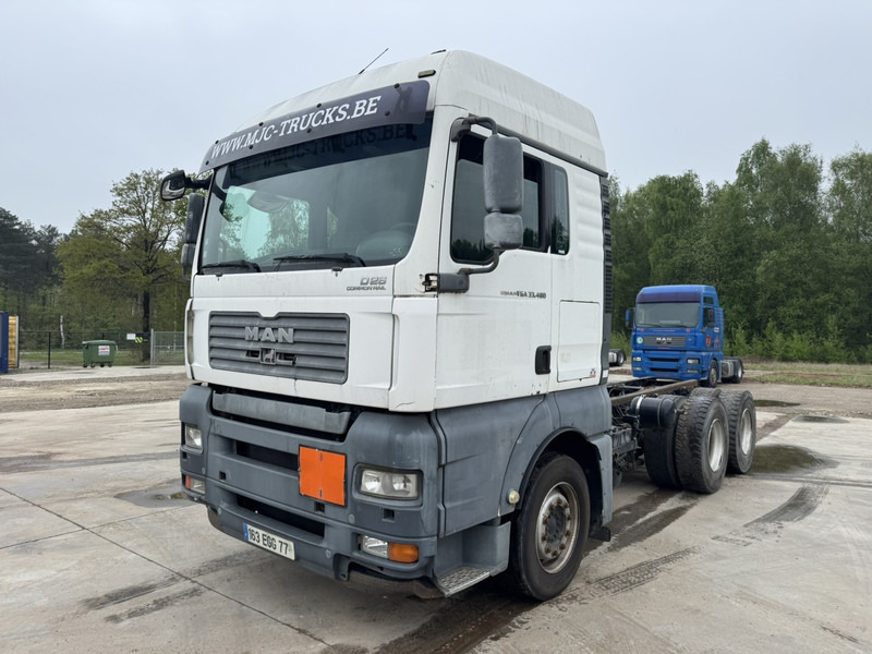 MAN TGA 33.480 (MANUAL GEARBOX / BOITE MANUELLE / 6X4 / CAMION FRANCAIS EN BON ETAT !) - Šasija kravas automašīna: foto 1 MAN TGA 33.480 (MANUAL GEARBOX / BOITE MANUELLE / 6X4 / CAMION FRANCAIS EN BON ETAT !) - Šasija kravas automašīna: foto 1