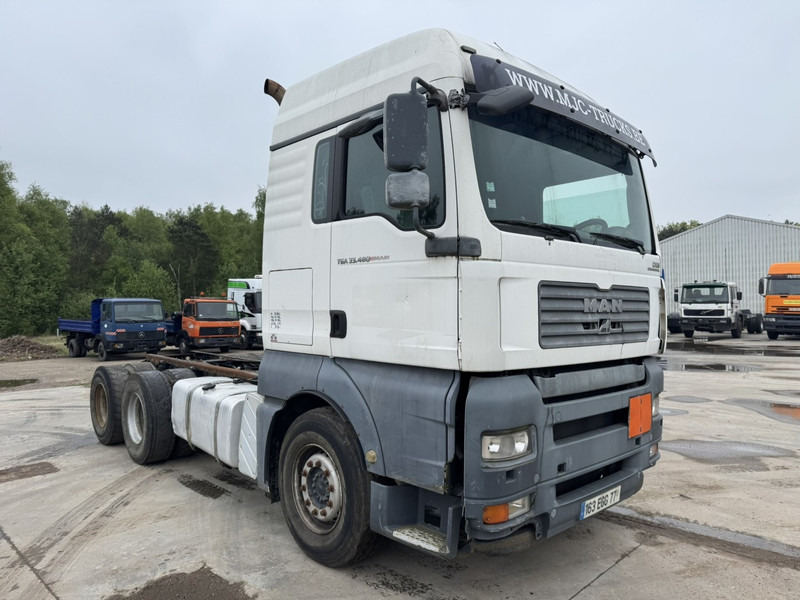 MAN TGA 33.480 (MANUAL GEARBOX / BOITE MANUELLE / 6X4 / CAMION FRANCAIS EN BON ETAT !) - Šasija kravas automašīna: foto 3 MAN TGA 33.480 (MANUAL GEARBOX / BOITE MANUELLE / 6X4 / CAMION FRANCAIS EN BON ETAT !) - Šasija kravas automašīna: foto 3