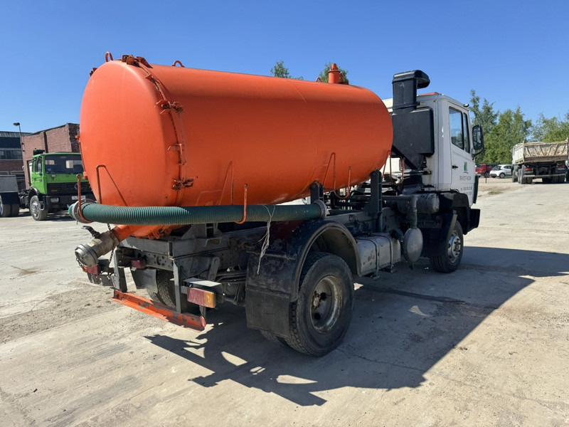 Mercedes-Benz SK 914 (8000 L / STEEL SUSPENSION & MANUAL PUMP / SUSPENSION LAMES & POMPE MANUELLE) - Asenizācijas mašīna: foto 5 Mercedes-Benz SK 914 (8000 L / STEEL SUSPENSION & MANUAL PUMP / SUSPENSION LAMES & POMPE MANUELLE) - Asenizācijas mašīna: foto 5