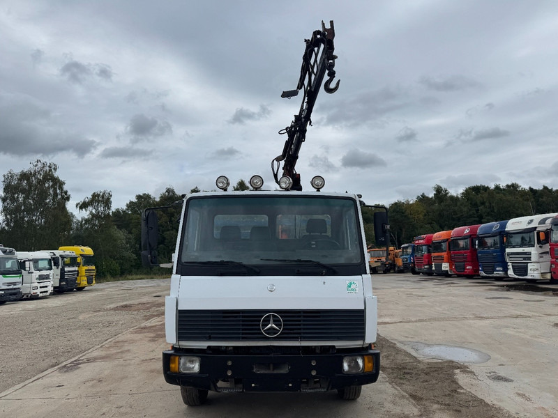Mercedes-Benz SK 917 (STEEL SUSPENSION / PARLFINGER CRANE / AUXILIARY / 6 CYLINDER WITH MANUAL PUMP) - Kravas automašīna pašizgāzējs, Kravas auto ar manipulatoru: foto 2 Mercedes-Benz SK 917 (STEEL SUSPENSION / PARLFINGER CRANE / AUXILIARY / 6 CYLINDER WITH MANUAL PUMP) - Kravas automašīna pašizgāzējs, Kravas auto ar manipulatoru: foto 2