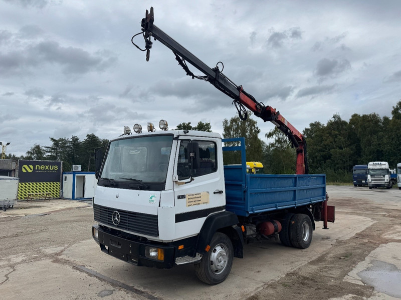 Mercedes-Benz SK 917 (STEEL SUSPENSION / PARLFINGER CRANE / AUXILIARY / 6 CYLINDER WITH MANUAL PUMP) - Kravas automašīna pašizgāzējs, Kravas auto ar manipulatoru: foto 1 Mercedes-Benz SK 917 (STEEL SUSPENSION / PARLFINGER CRANE / AUXILIARY / 6 CYLINDER WITH MANUAL PUMP) - Kravas automašīna pašizgāzējs, Kravas auto ar manipulatoru: foto 1