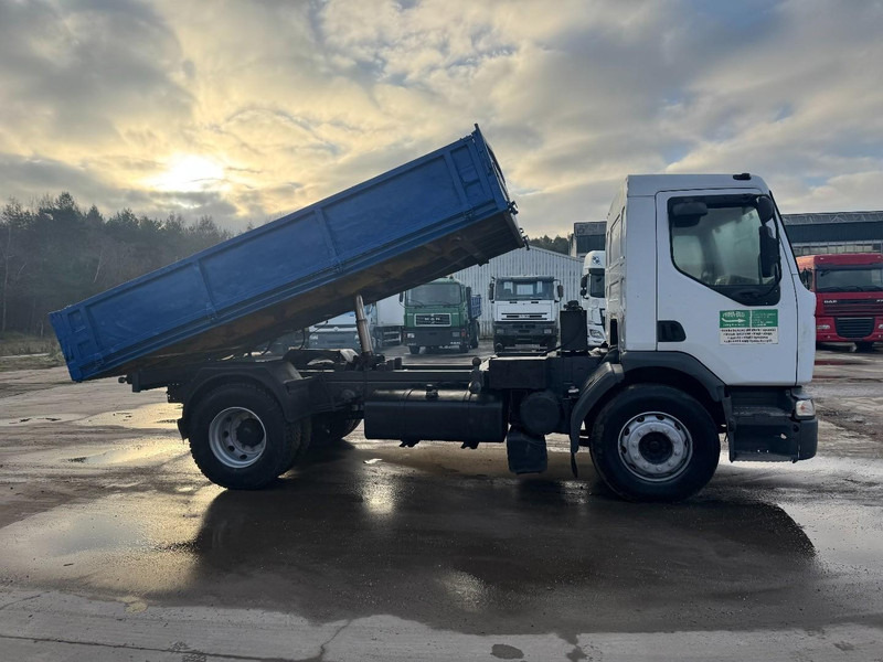 Renault Premium 260 (SUSPENISON LAMES / POMPE MANUELLE / BOITE MANUELLE / EURO 2) - Kravas automašīna pašizgāzējs: foto 4 Renault Premium 260 (SUSPENISON LAMES / POMPE MANUELLE / BOITE MANUELLE / EURO 2) - Kravas automašīna pašizgāzējs: foto 4