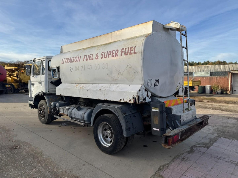 Autocisterna Renault S 150 SUSPENSION LAMES / 7000 L / POMPE & BOITE MANUELLE / CAMION FRANCAIS!!!): foto 7 Autocisterna Renault S 150 SUSPENSION LAMES / 7000 L / POMPE & BOITE MANUELLE / CAMION FRANCAIS!!!): foto 7