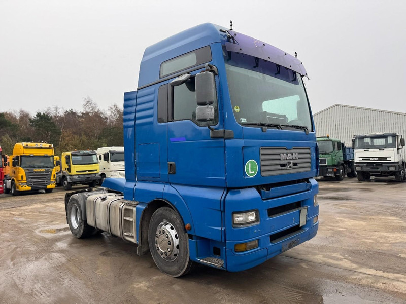 MAN TGA 18.410 (MANUAL PUMP & GOOD CONDITION / POMPE MANUELLE & BON ETAT) - Vilcējs: foto 3 MAN TGA 18.410 (MANUAL PUMP & GOOD CONDITION / POMPE MANUELLE & BON ETAT) - Vilcējs: foto 3