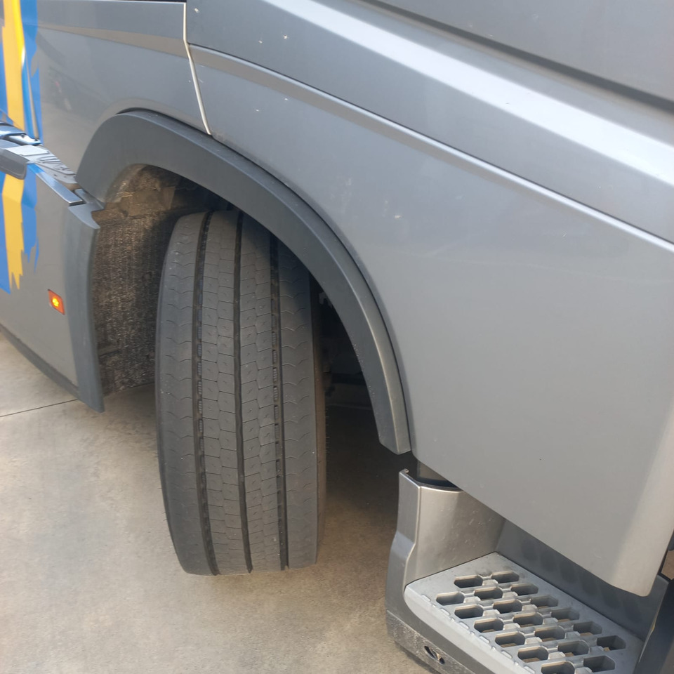 VOLVO FH16 750 - Vilcējs: foto 4 VOLVO FH16 750 - Vilcējs: foto 4