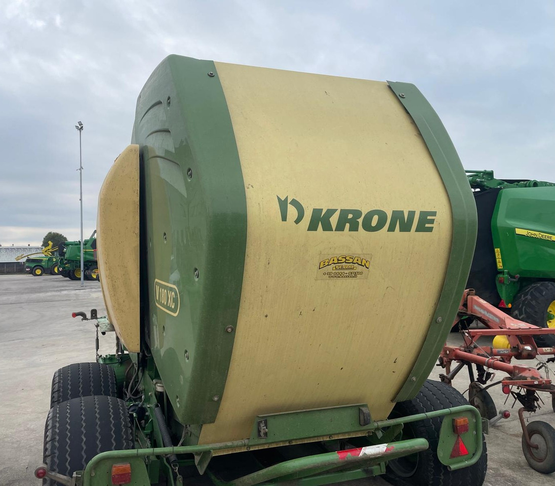 KRONE ROTOPRESSA V 180 XC - Rituļu prese: foto 2 KRONE ROTOPRESSA V 180 XC - Rituļu prese: foto 2
