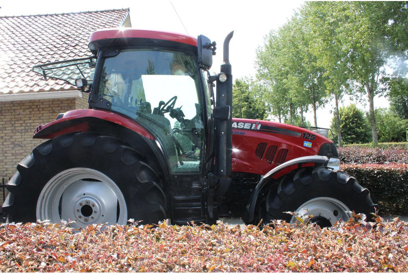 Case IH Maxxum 125 - Traktors: foto 2 Case IH Maxxum 125 - Traktors: foto 2