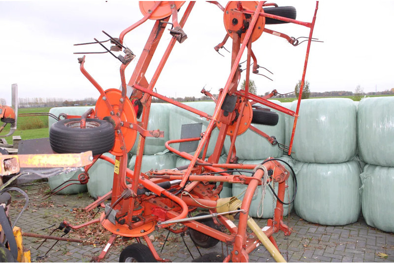 Fella 680 en diverse machines - Vālotājs/ Ārdītājs: foto 2 Fella 680 en diverse machines - Vālotājs/ Ārdītājs: foto 2