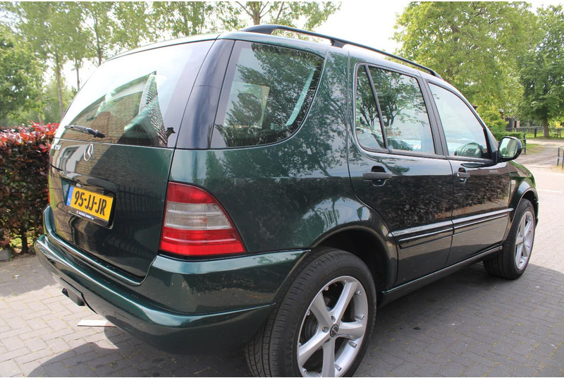 Mercedes-Benz M-Klasse ML 320 - SUV: foto 4 Mercedes-Benz M-Klasse ML 320 - SUV: foto 4