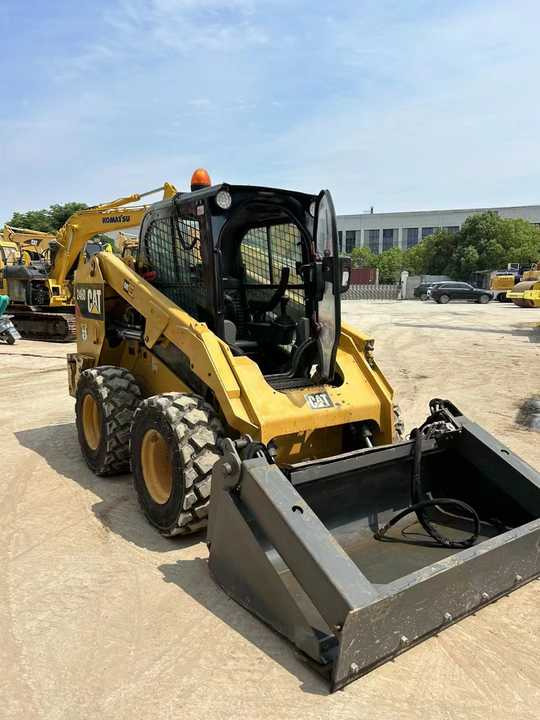 90% New Front Loader Tractor CAT 246D Skid Steer Loader / Used Cat 226B 246C 246d Mini Skid Steer Loader in Stock - Kompaktiekrāvējs: foto 4 90% New Front Loader Tractor CAT 246D Skid Steer Loader / Used Cat 226B 246C 246d Mini Skid Steer Loader in Stock - Kompaktiekrāvējs: foto 4