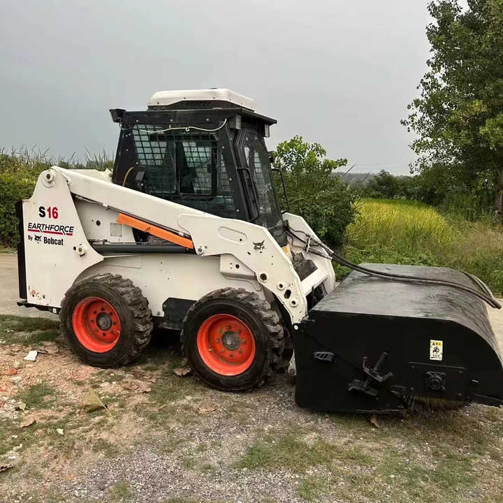 BOBCAT Brand S16 Used Machine Hot Sale - Riteņu iekrāvējs: foto 1 BOBCAT Brand S16 Used Machine Hot Sale - Riteņu iekrāvējs: foto 1