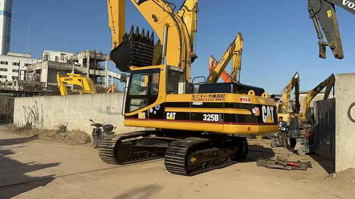 Budget-Friendly Cat 325BL Excavator| Original Parts, No Major Repairs, Global Shipping Available! - Kāpurķēžu ekskavators: foto 2 Budget-Friendly Cat 325BL Excavator| Original Parts, No Major Repairs, Global Shipping Available! - Kāpurķēžu ekskavators: foto 2