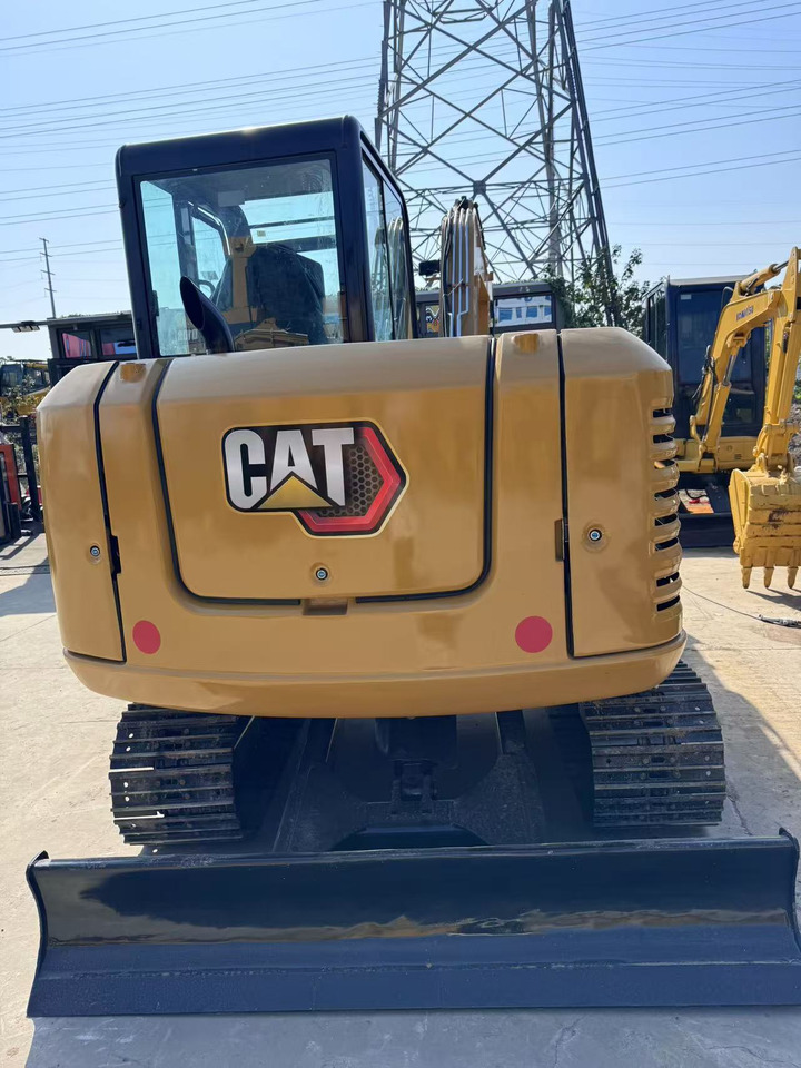 Mini-ekskavators CATERPILLAR Nearly 90% of brand new Caterpillar 305.5 3-ton mini excavators are available for sale. Caterpillar 303.5 305.5 306 307 excavators are also available for sale. [ Copy ]: foto 9