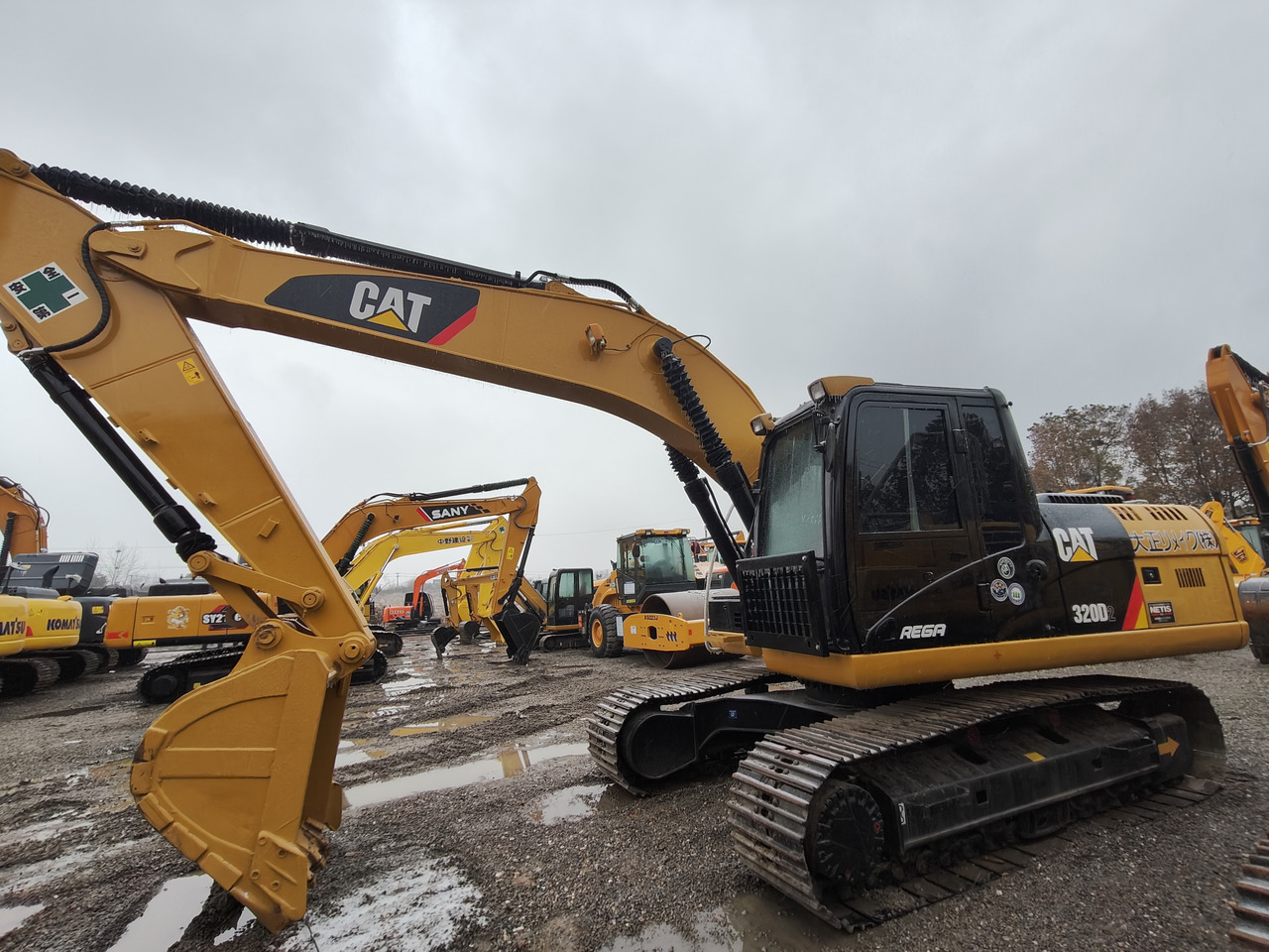 CATERPILLAR used 320D excavator - Kāpurķēžu ekskavators: foto 4 CATERPILLAR used 320D excavator - Kāpurķēžu ekskavators: foto 4