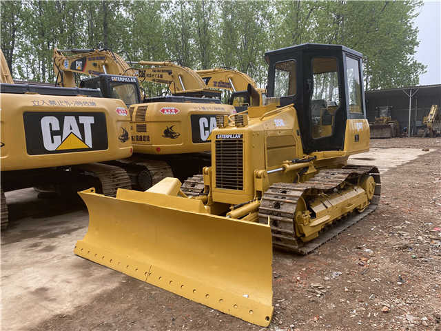 Caterpillar Used D5 Bulldozer , CAT D5g D5h D5k with Ripper , CAT D4h D5h D6h D7h - Buldozers: foto 5 Caterpillar Used D5 Bulldozer , CAT D5g D5h D5k with Ripper , CAT D4h D5h D6h D7h - Buldozers: foto 5