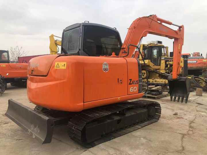 Cheap Price Hitachi ZX60 Used Excavator for Sale Used 6 Tons Hitachi Mini Excavator with Good Performance - Ekskavators: foto 4 Cheap Price Hitachi ZX60 Used Excavator for Sale Used 6 Tons Hitachi Mini Excavator with Good Performance - Ekskavators: foto 4