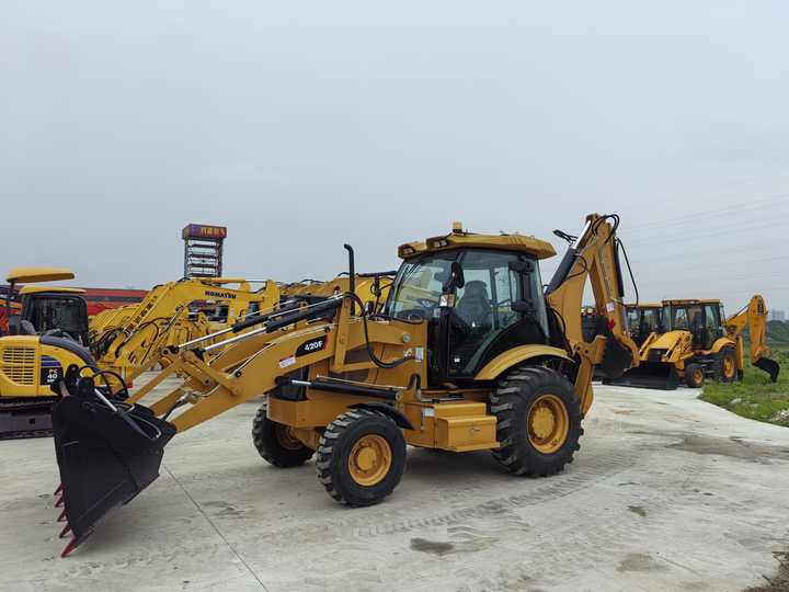 Cheap Prices Good Condition High Performance CAT 420F Used Backhoe Loader for Sale - Ekskavators-iekrāvējs: foto 3 Cheap Prices Good Condition High Performance CAT 420F Used Backhoe Loader for Sale - Ekskavators-iekrāvējs: foto 3